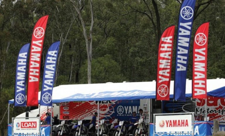 ExpandaBrand-Wing-Banners-Yamaha